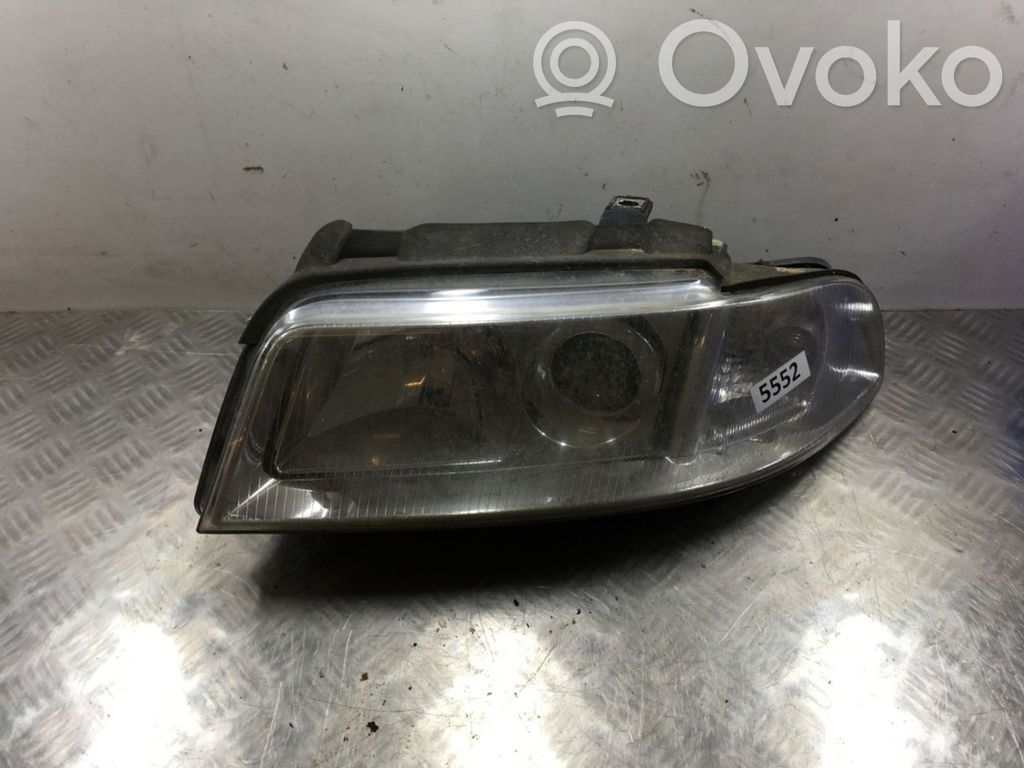 Audi A4 S4 B6 8E 8H Scheinwerfer 
