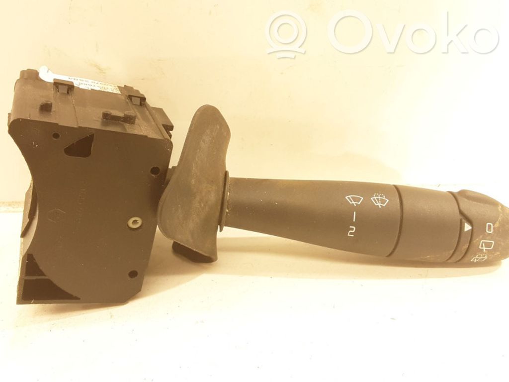 Dacia Sandero Wiper speed switch 