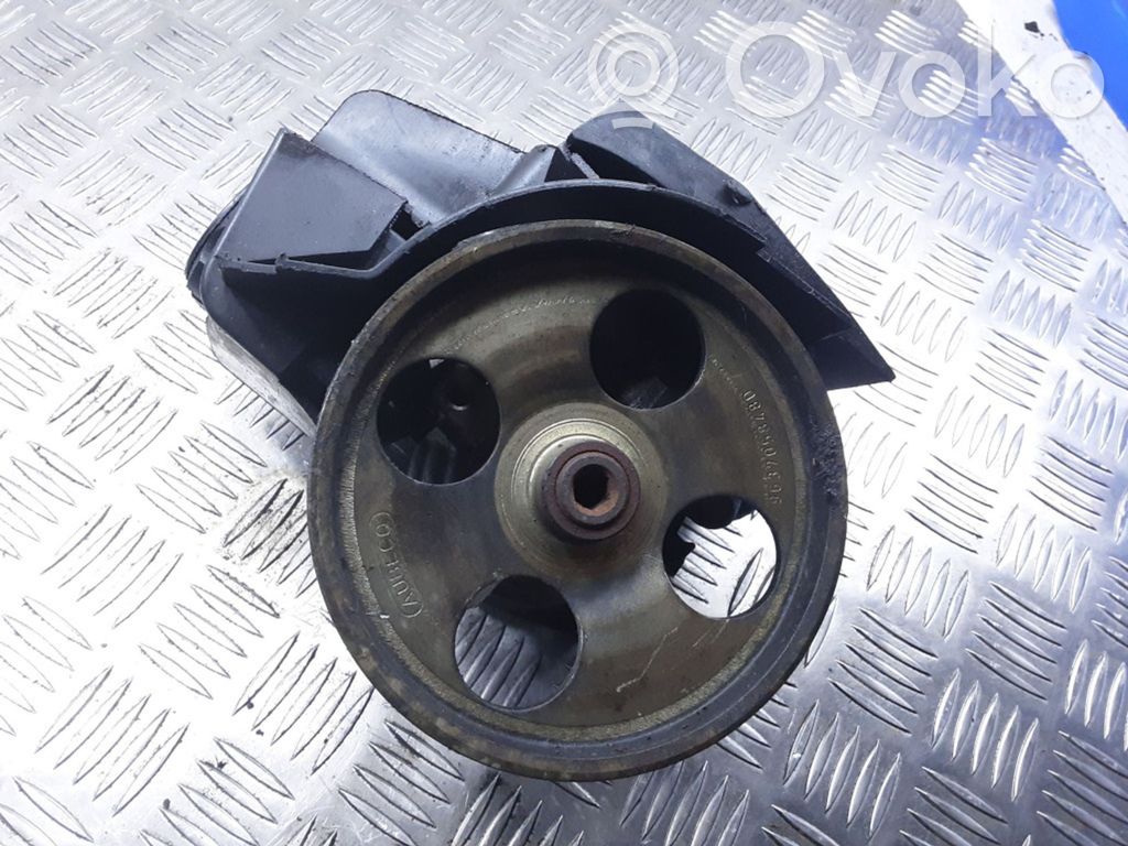 Peugeot 206 Power steering pump 