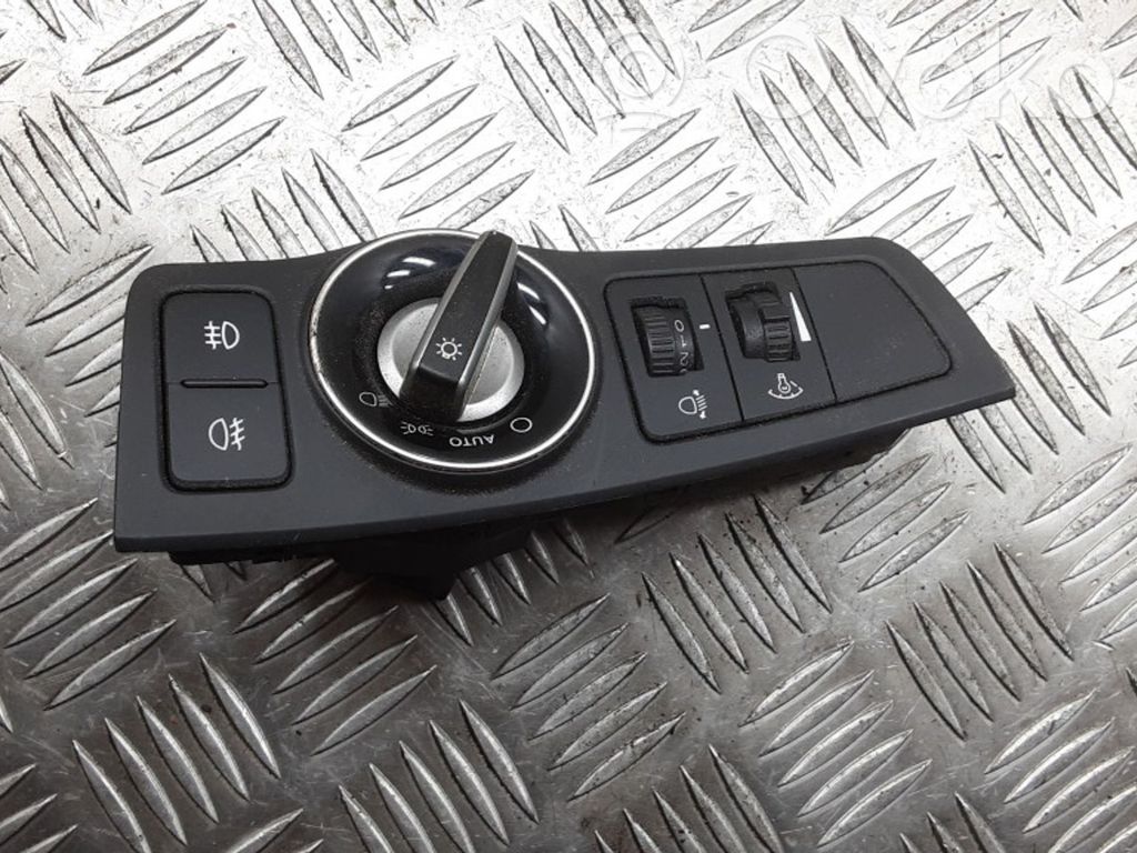 Interruptor de luz   933003Z950