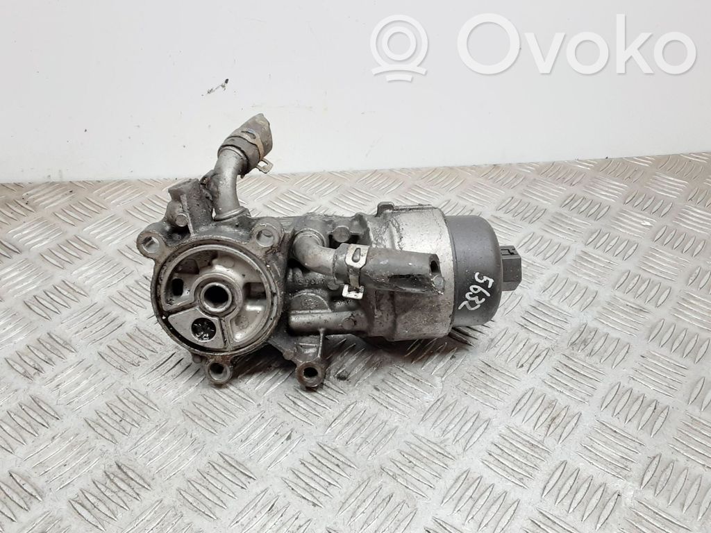 Ford Mondeo MK IV Oil filter mounting bracket 