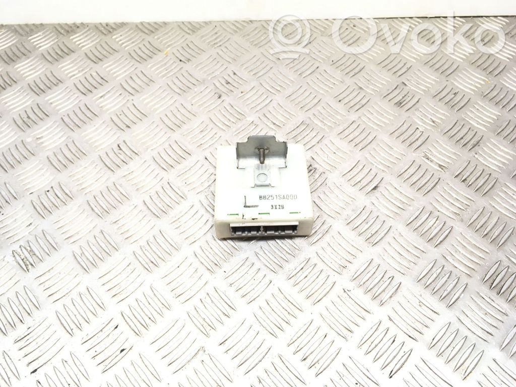 Unité de commande module de porte   88251SA000,3X29
