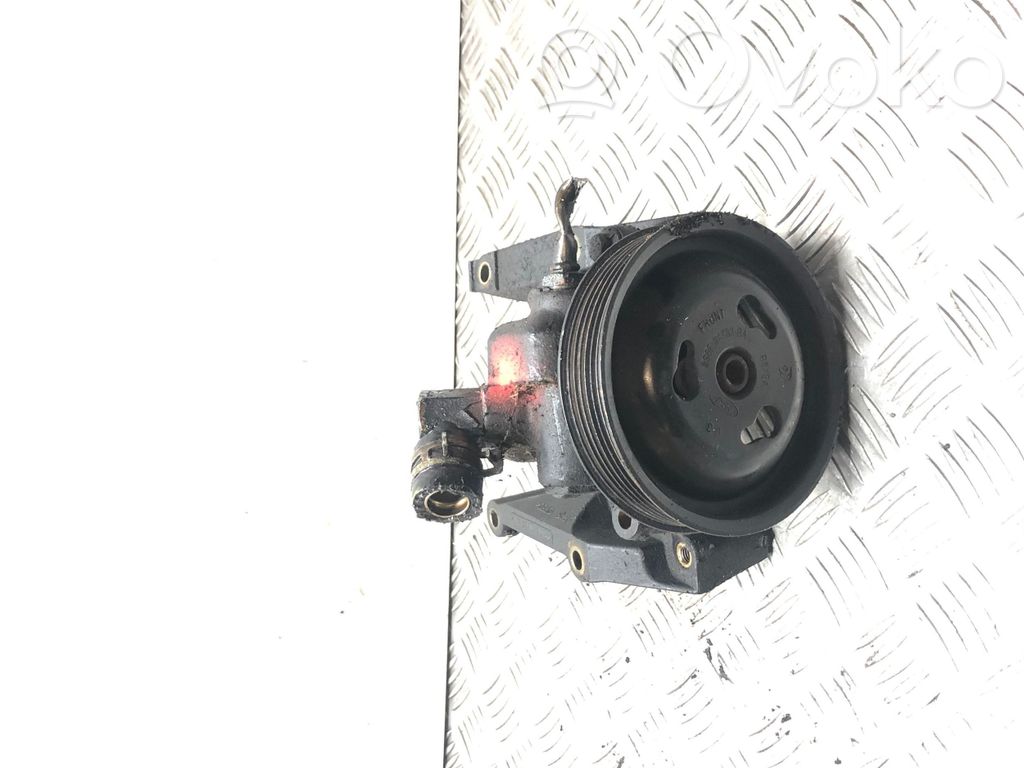 Ford Fiesta Ohjaustehostimen pumppu 