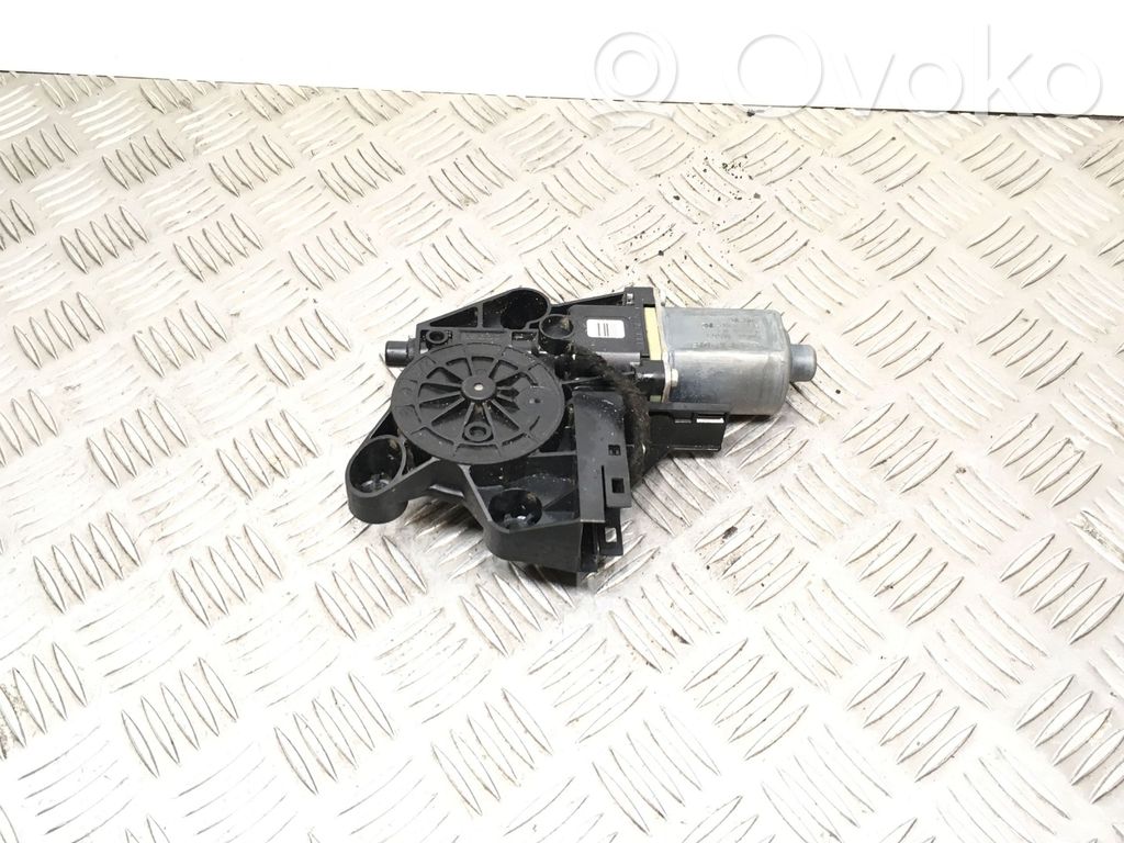 Ford Focus Silnik regulatora szyby drzwi przednich 