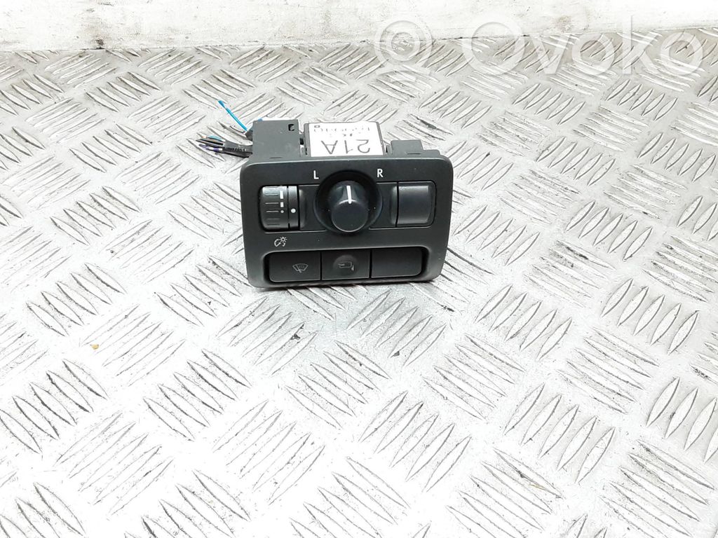 Subaru Legacy Wing mirror switch 