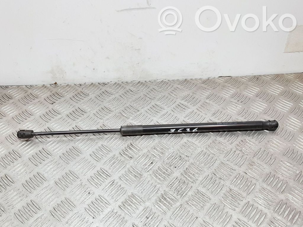 Mazda Demio Tailgate/trunk/boot tension spring 