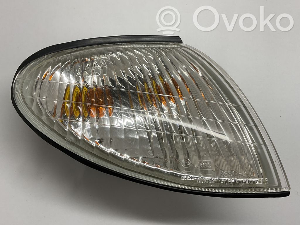 Hyundai Accent Front indicator light 