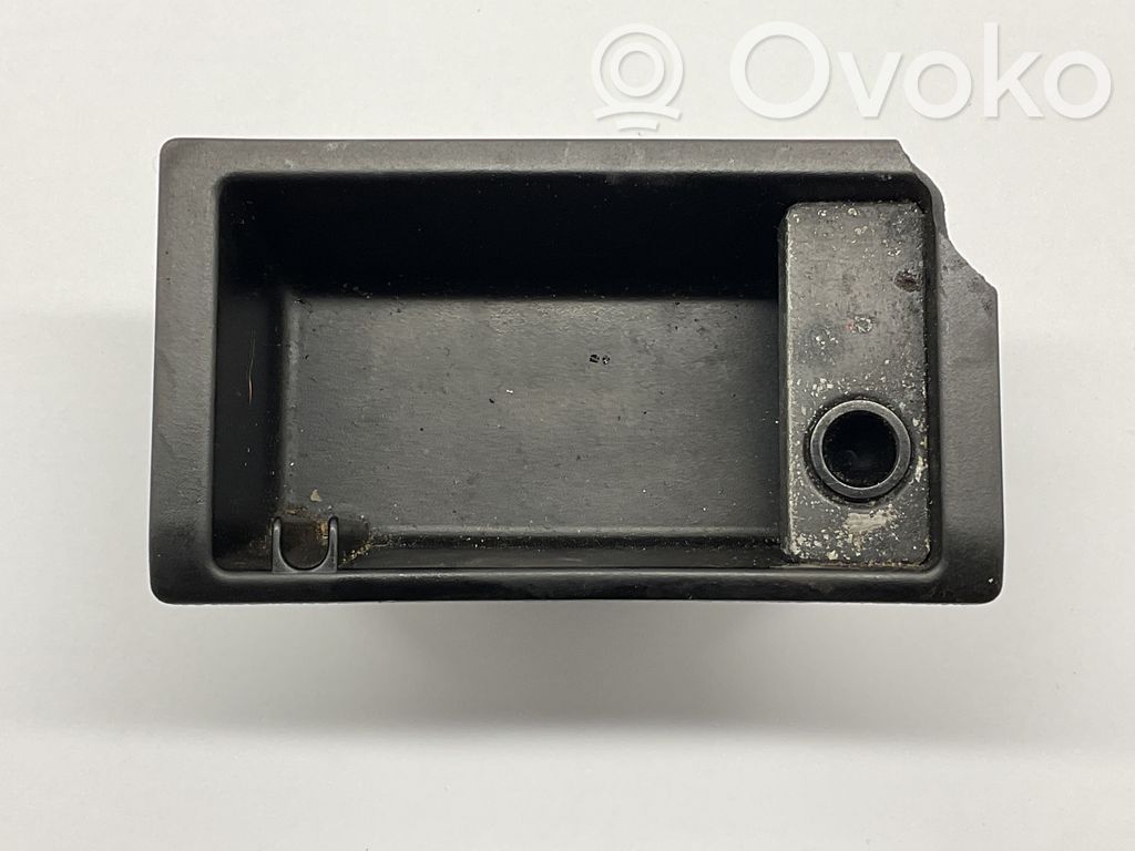 Ashtray (rear)   9225529,51168225529