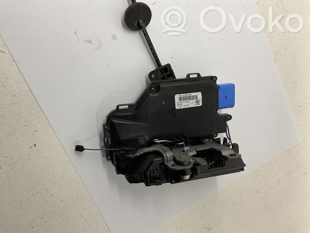 Volkswagen Golf V Zamek drzwi tylnych 