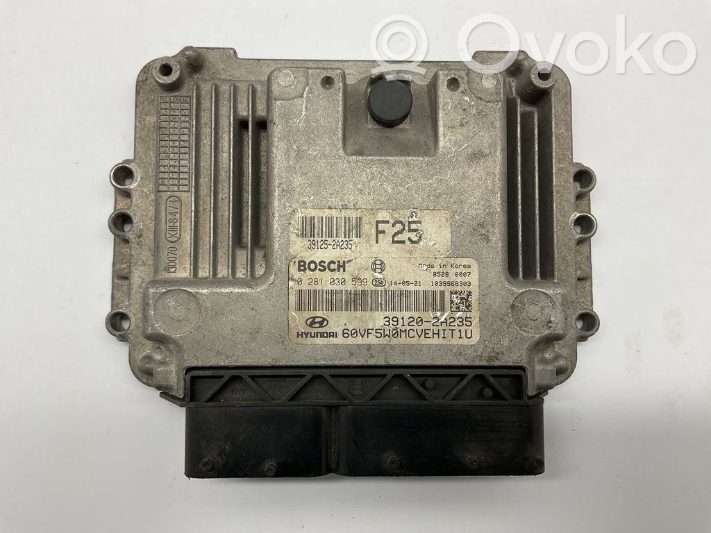 Hyundai i40 Engine control unit/module 
