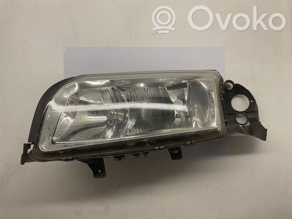 Phare frontale   8678546,89008458,04HCR3002