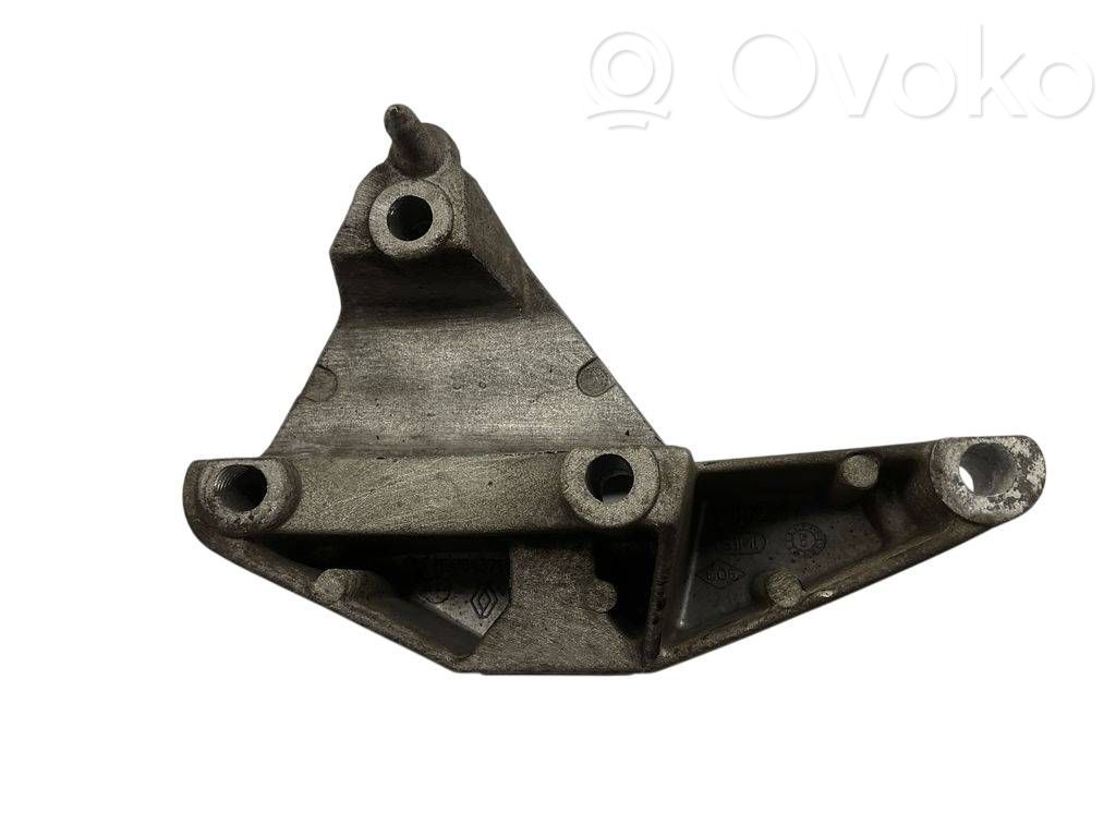Renault Kangoo I Engine mount bracket 