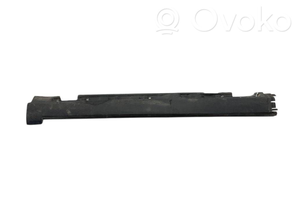 Kynnys   30698906