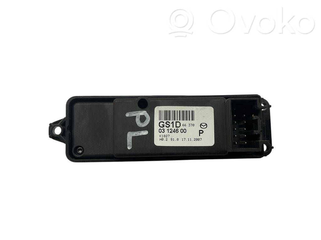 Electric window control switch   GS1D66370,K1827,03124600