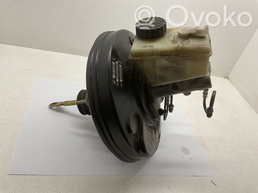 BMW 3 E46 Brake booster 