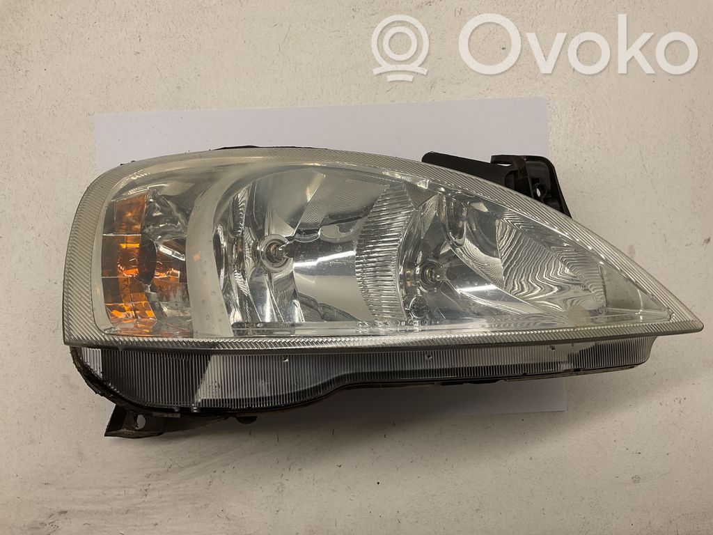 Opel Corsa C Lampa przednia 