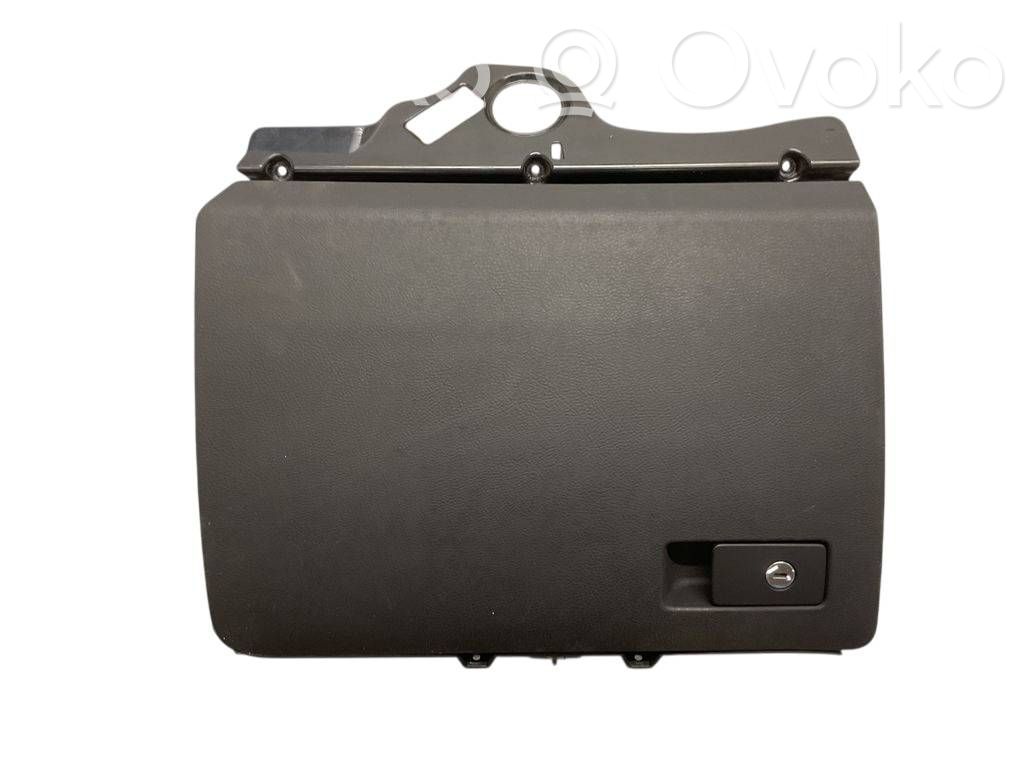 Guantera   P0108671,3C1857097BF,A35110