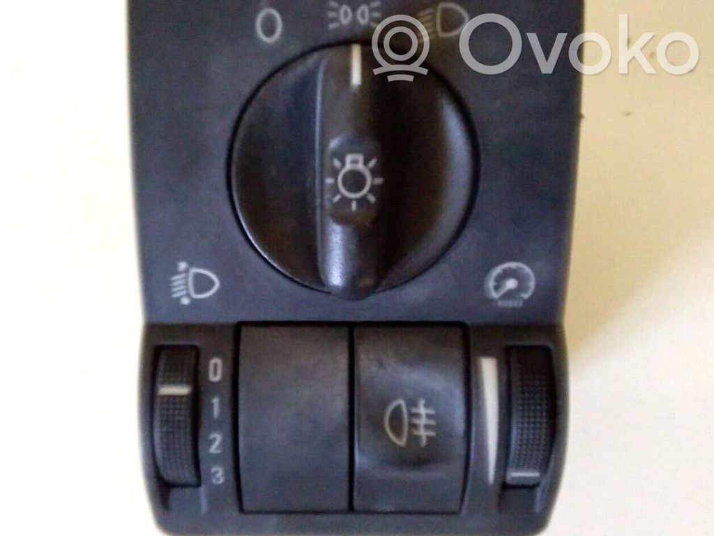 Opel Corsa C Light switch 