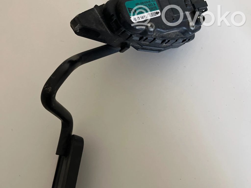 Accelerator throttle pedal   7M4721603A,YM219F836DB,6PV00802605