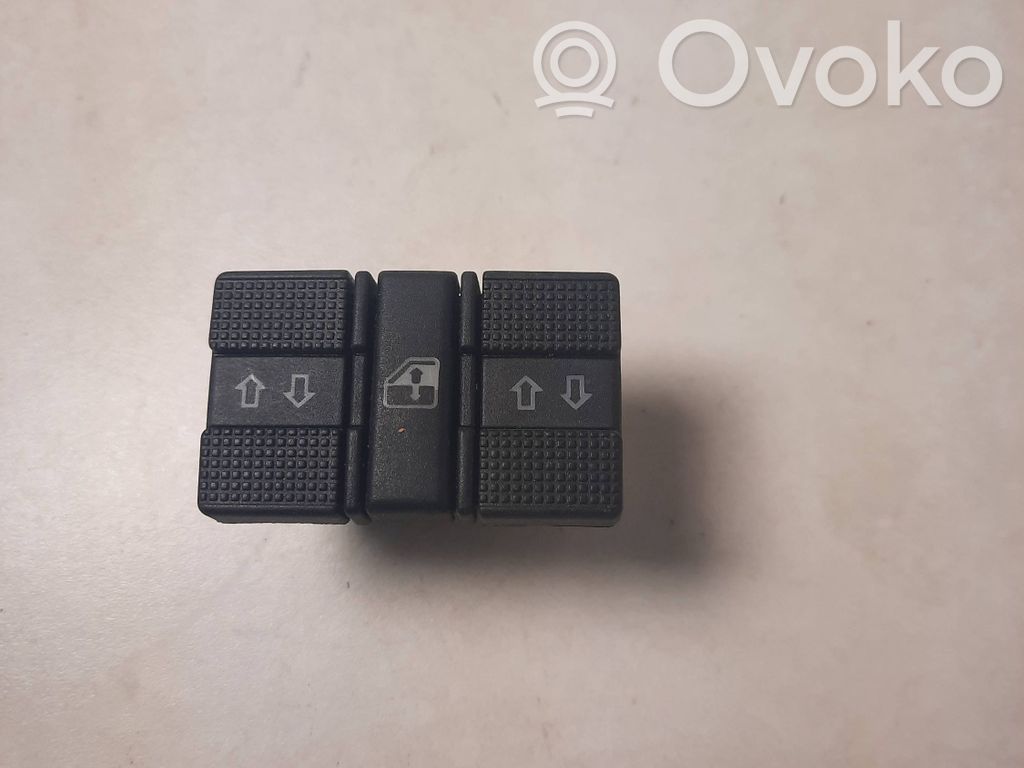 Volkswagen PASSAT B4 Electric window control switch 