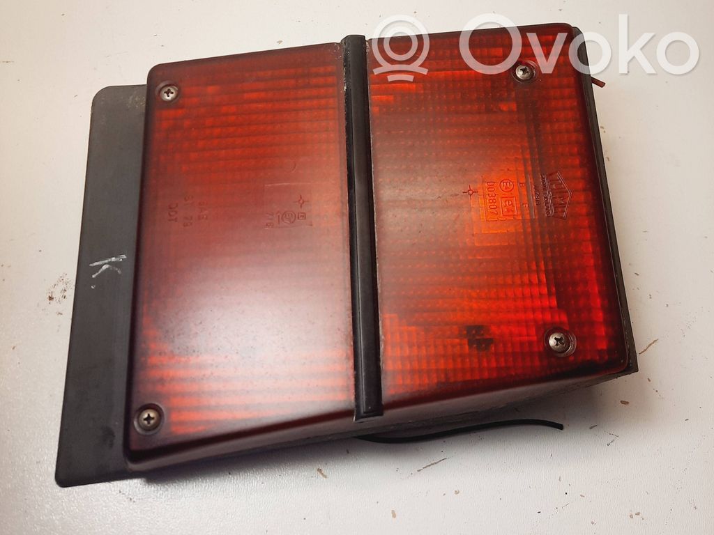 Tailgate rear/tail lights   447918,003807