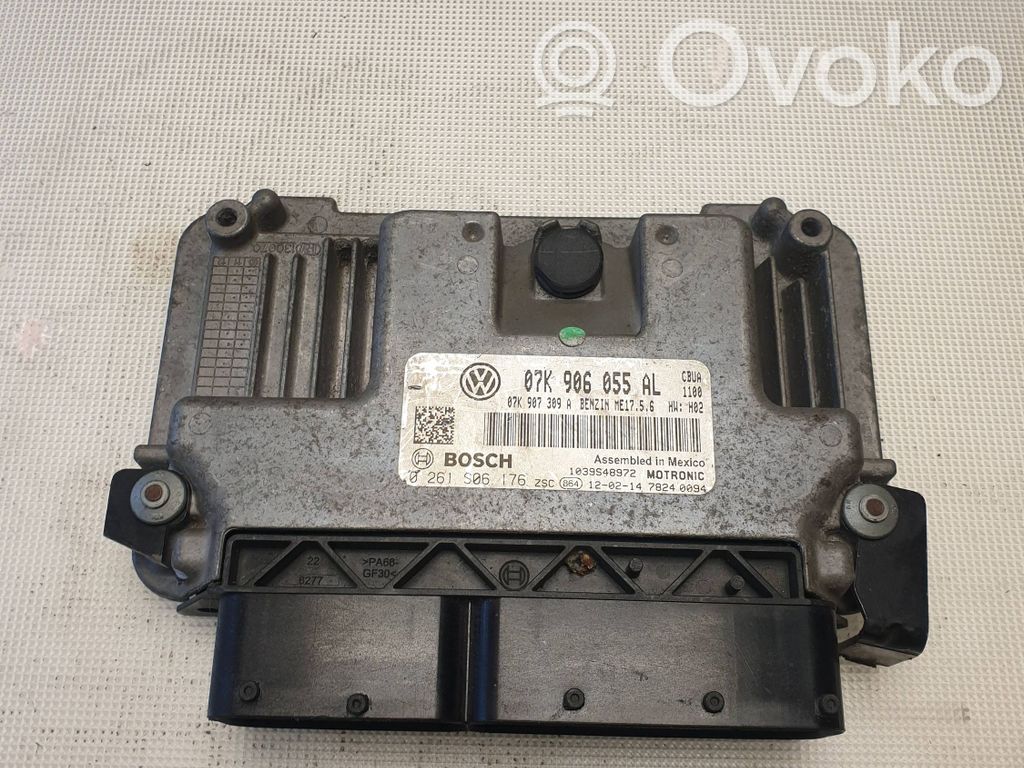 Volkswagen PASSAT B7 USA Engine control unit/module 