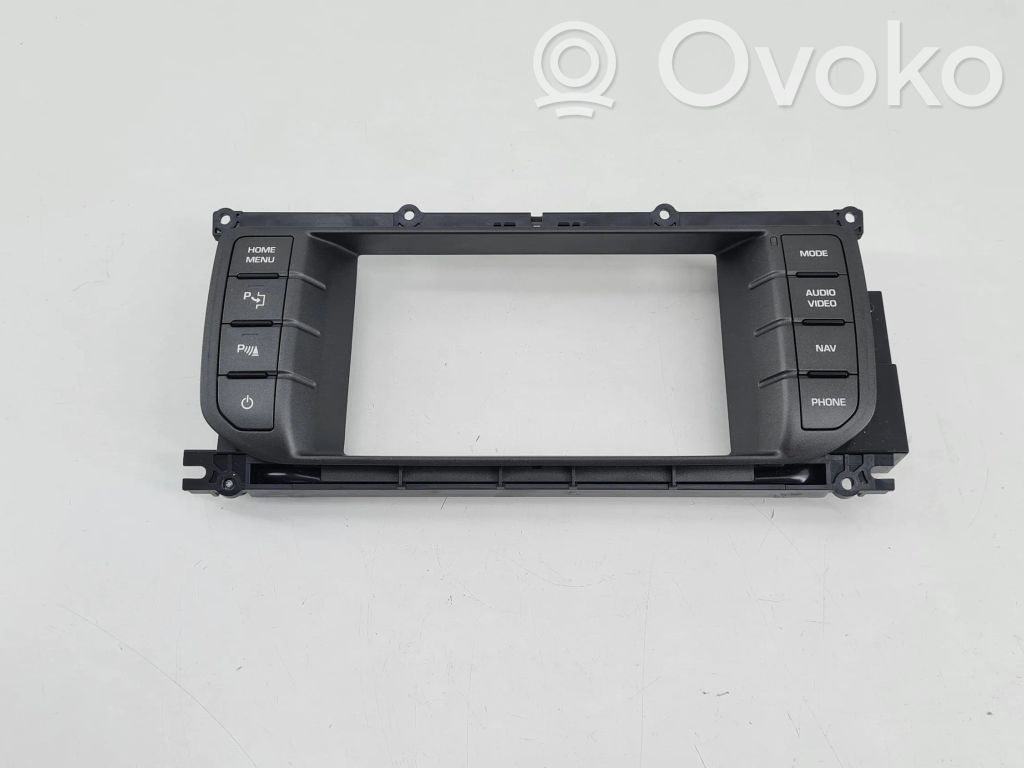 Land Rover Evoque I Panel radia 