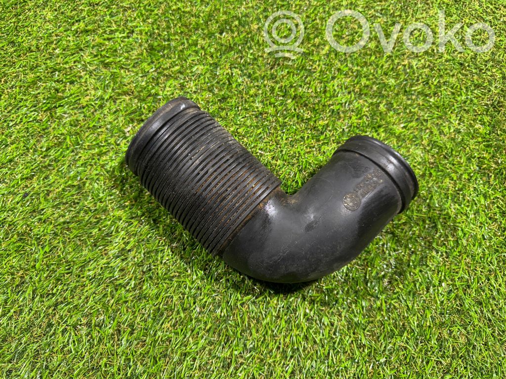 BMW 5 E39 Air intake duct part 