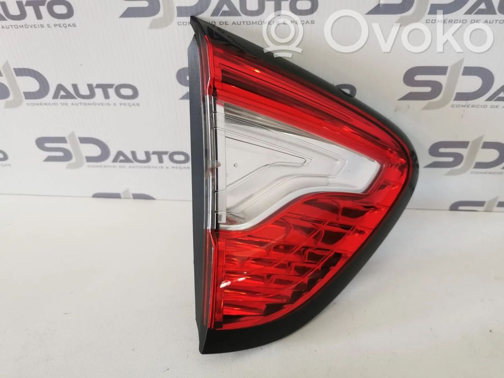 Tailgate rear/tail lights   265557893R