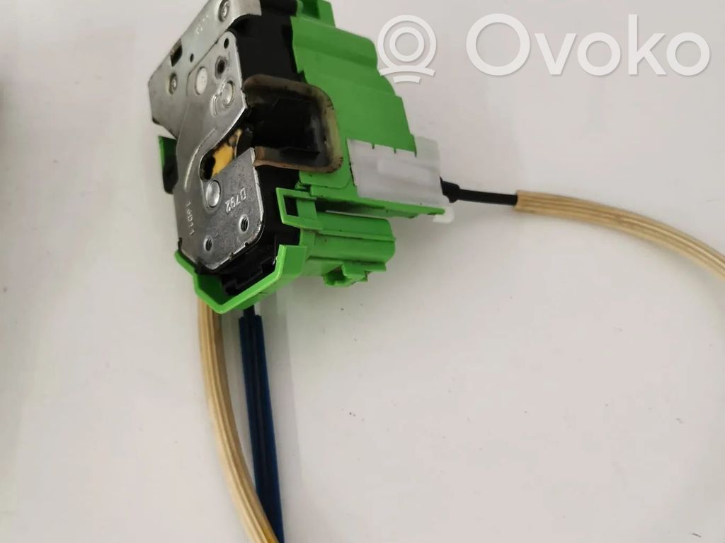 Alfa Romeo Mito Front door lock 