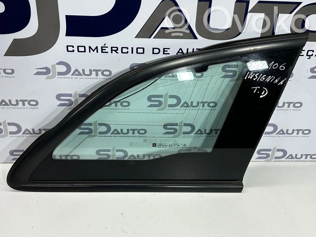 Rear side window