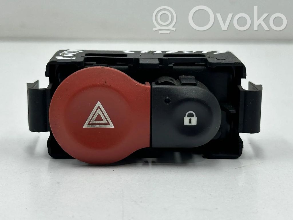 Hazard light switch   8200214896,8200483813,8200523299