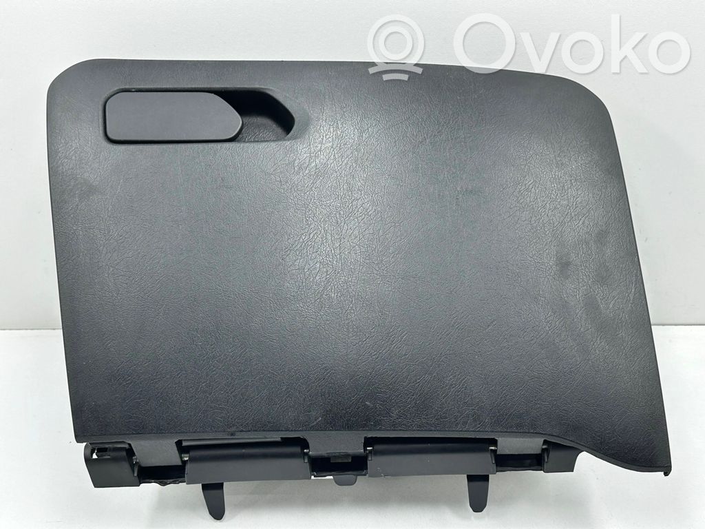 Fiat Tipo Guantera 