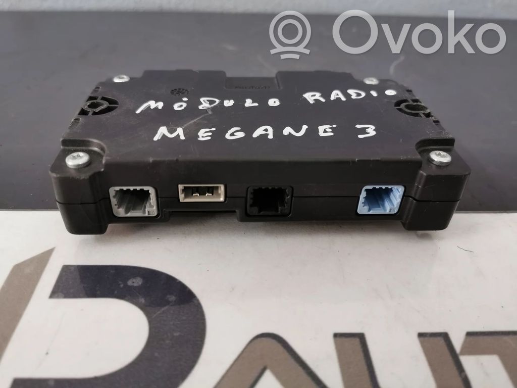 Renault Megane III Unité / module navigation GPS 