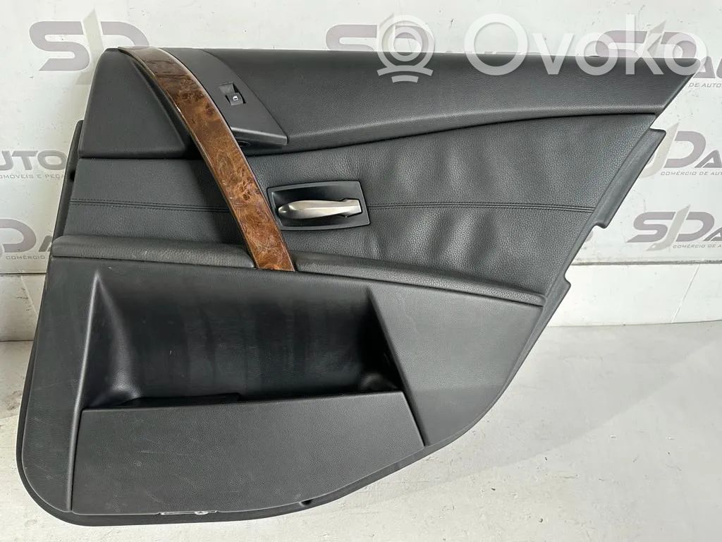 BMW 5 E60 E61 Apšuvums aizmugurējām durvīm 