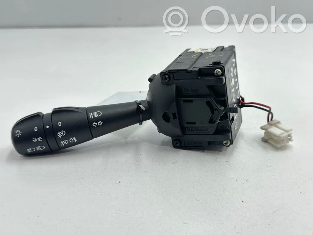 Renault Clio IV Wiper turn signal indicator stalk/switch 
