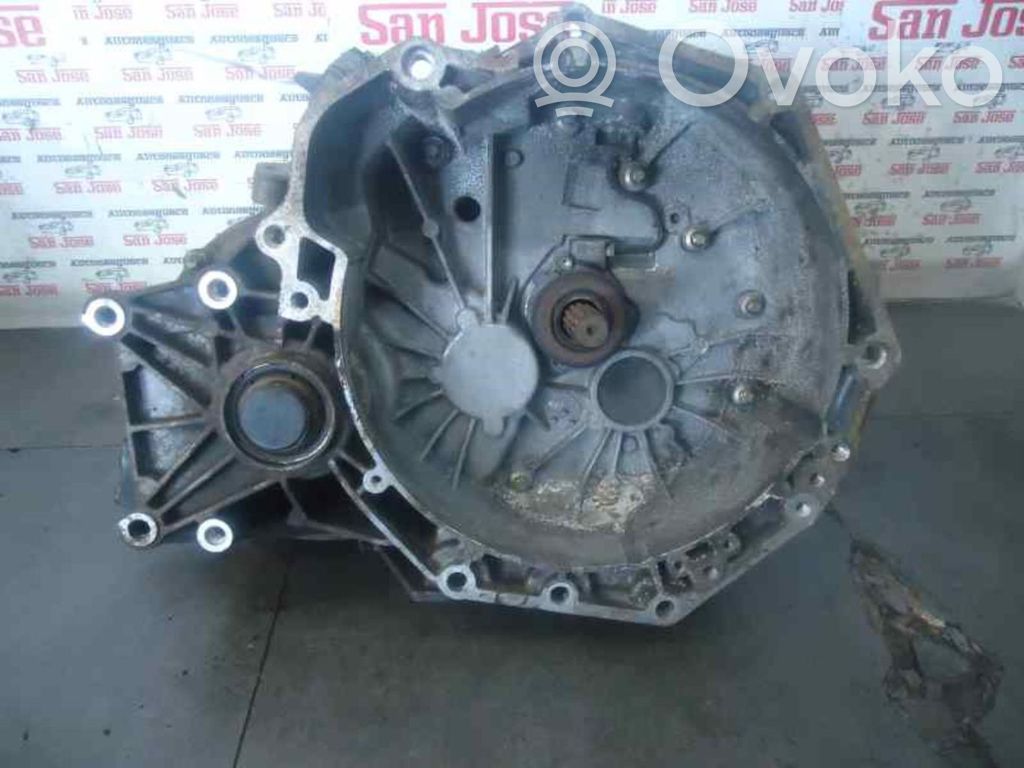 Opel Vectra C Mechaninė 5 pavarų dėžė 