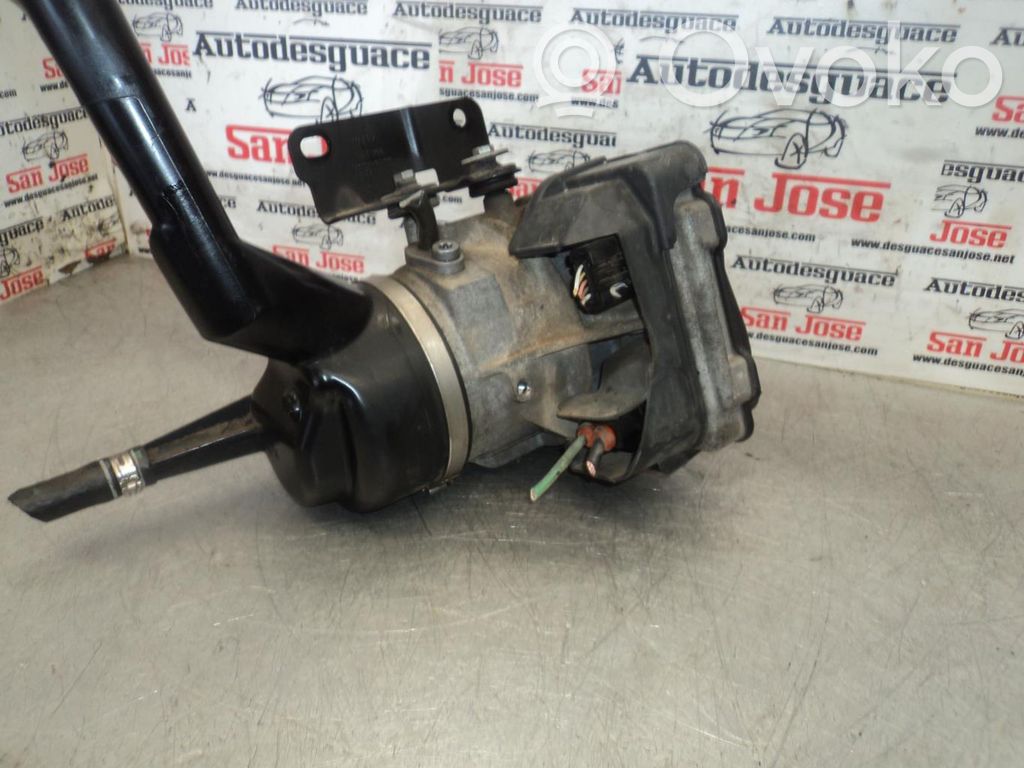 Peugeot 308 Power steering pump 