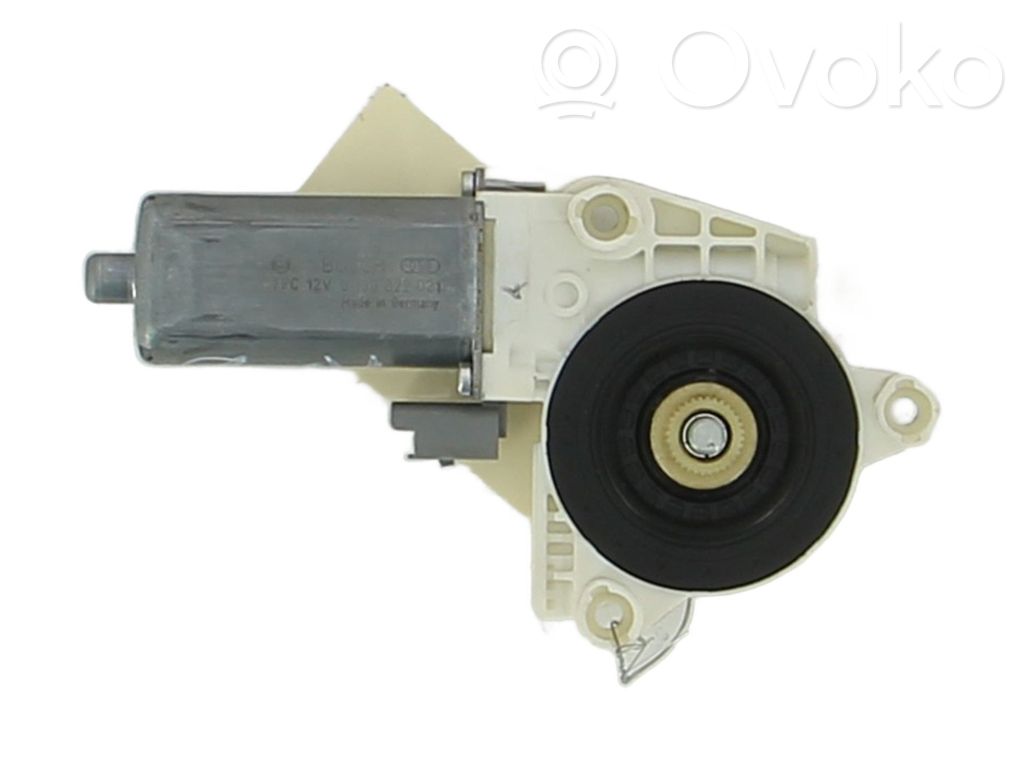 Peugeot 307 Silnik regulatora szyby drzwi przednich 