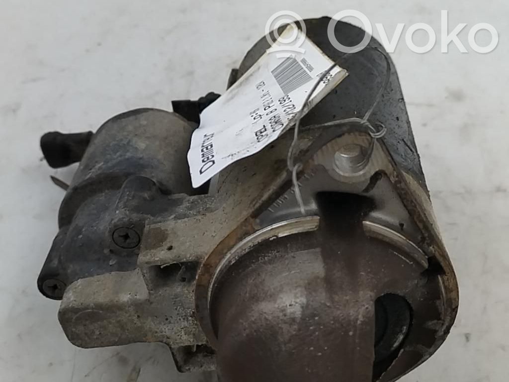 Opel Corsa B Starteris 