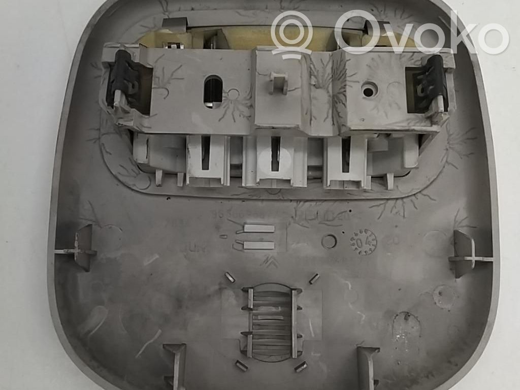 Citroen C5 Etuistuimen valo 