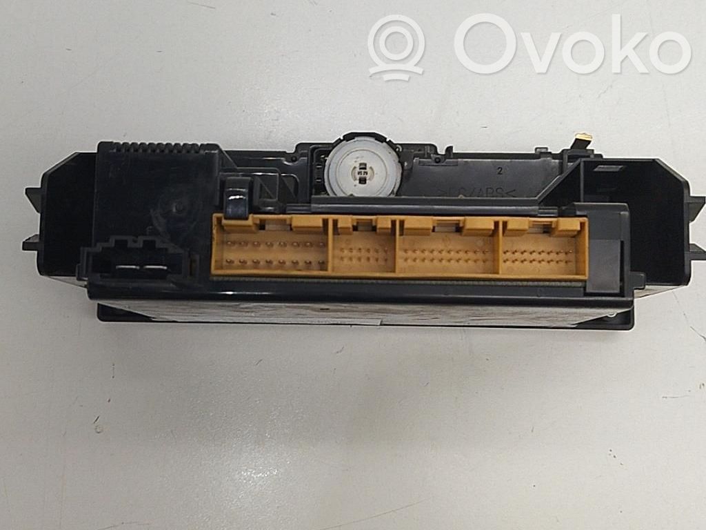 Audi A4 S4 B5 8D Panel klimatyzacji 
