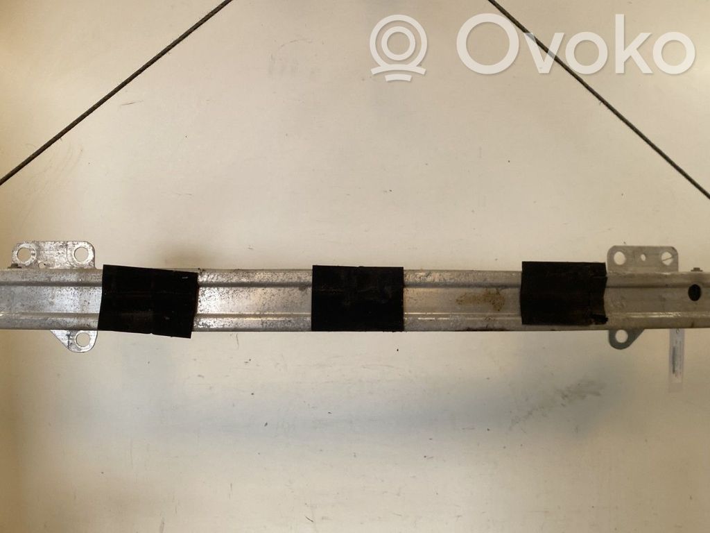 Renault Megane II Priekšpusē bampera sija / balka 