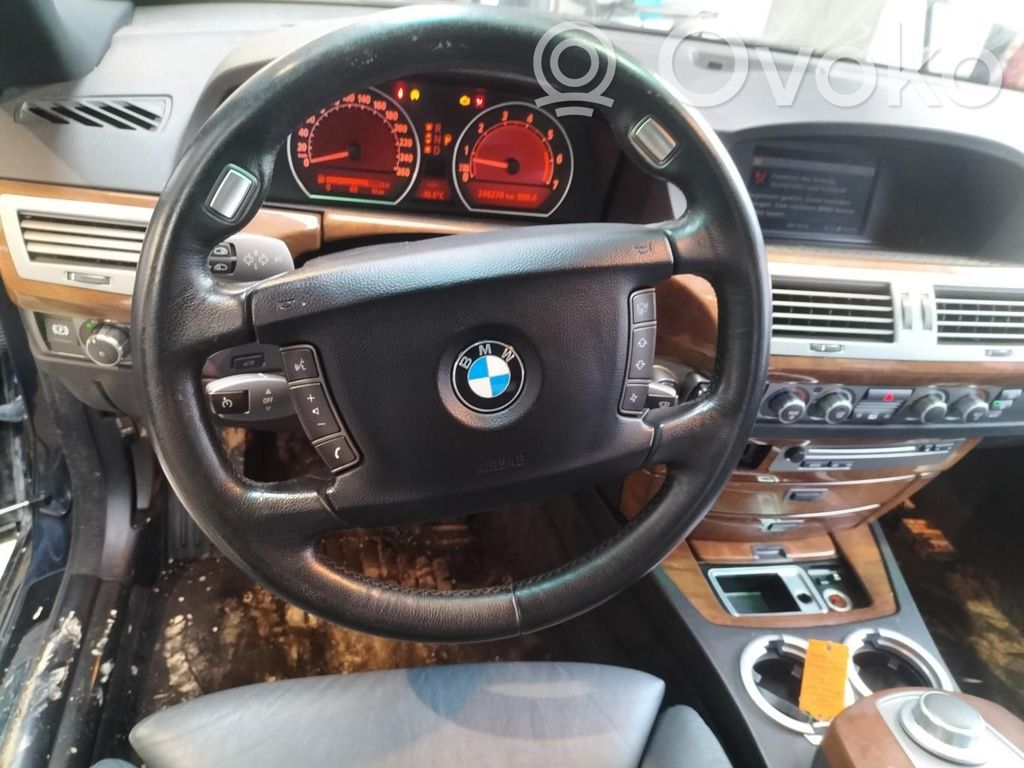 BMW 7 E65 E66 Vairo oro pagalvė 