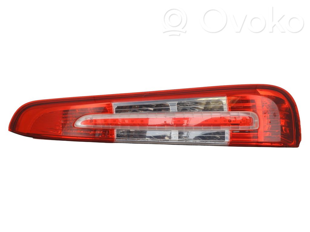 Ford C-MAX I Aizmugurējais lukturis virsbūvē 