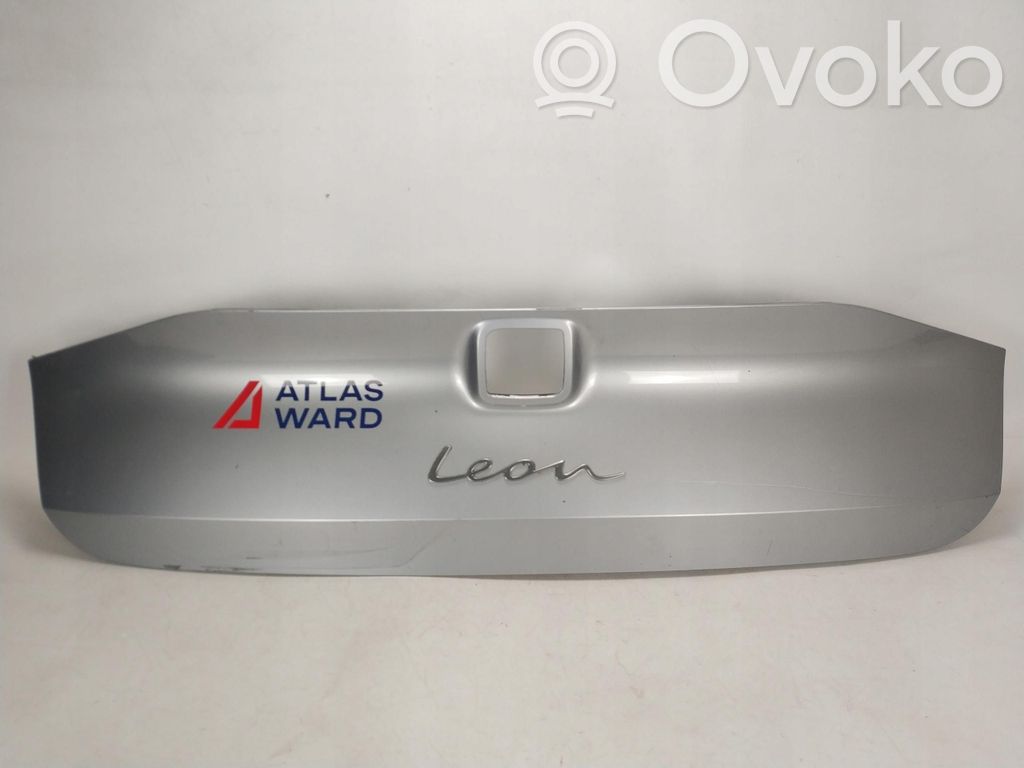 Seat Leon IV Barra de luz de la matrícula/placa de la puerta del maletero 