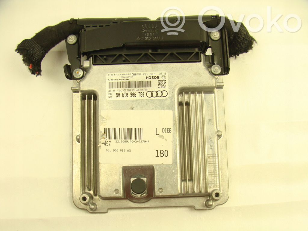 Audi A6 S6 C6 4F Engine control unit/module 