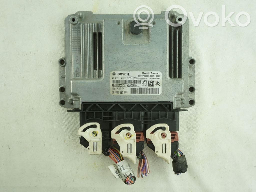 Peugeot 208 I Engine control unit/module 