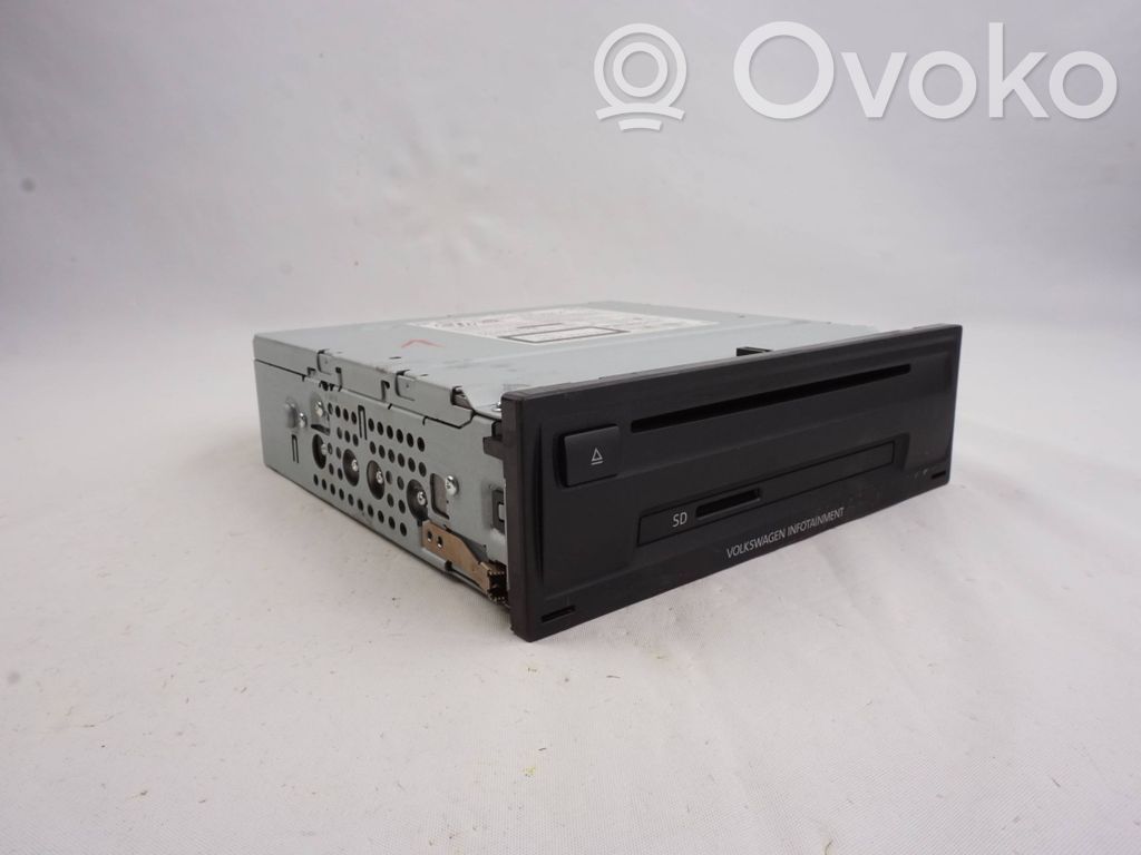 Volkswagen Golf VII Panel / Radioodtwarzacz CD/DVD/GPS 