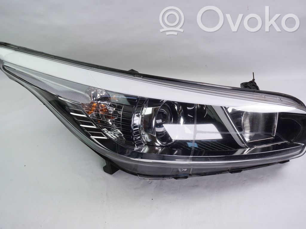 KIA Ceed Headlight/headlamp 
